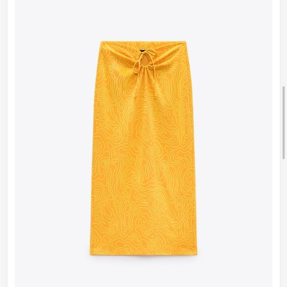 New! Zara small printed midi skirt with waist keyhole. - Picture 3 of 12